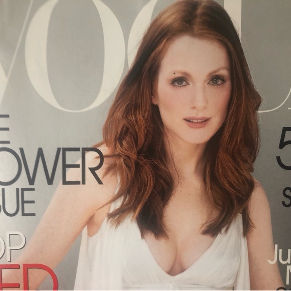 Vogue MARCH 2003 JULIANNE MOORE MINT condition - Picture 2 of 14